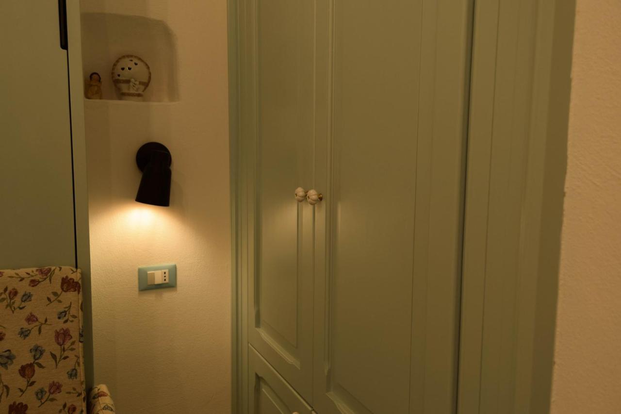 Leavi Bed & Breakfast โปลีญาโนอามาเร ภายนอก รูปภาพ